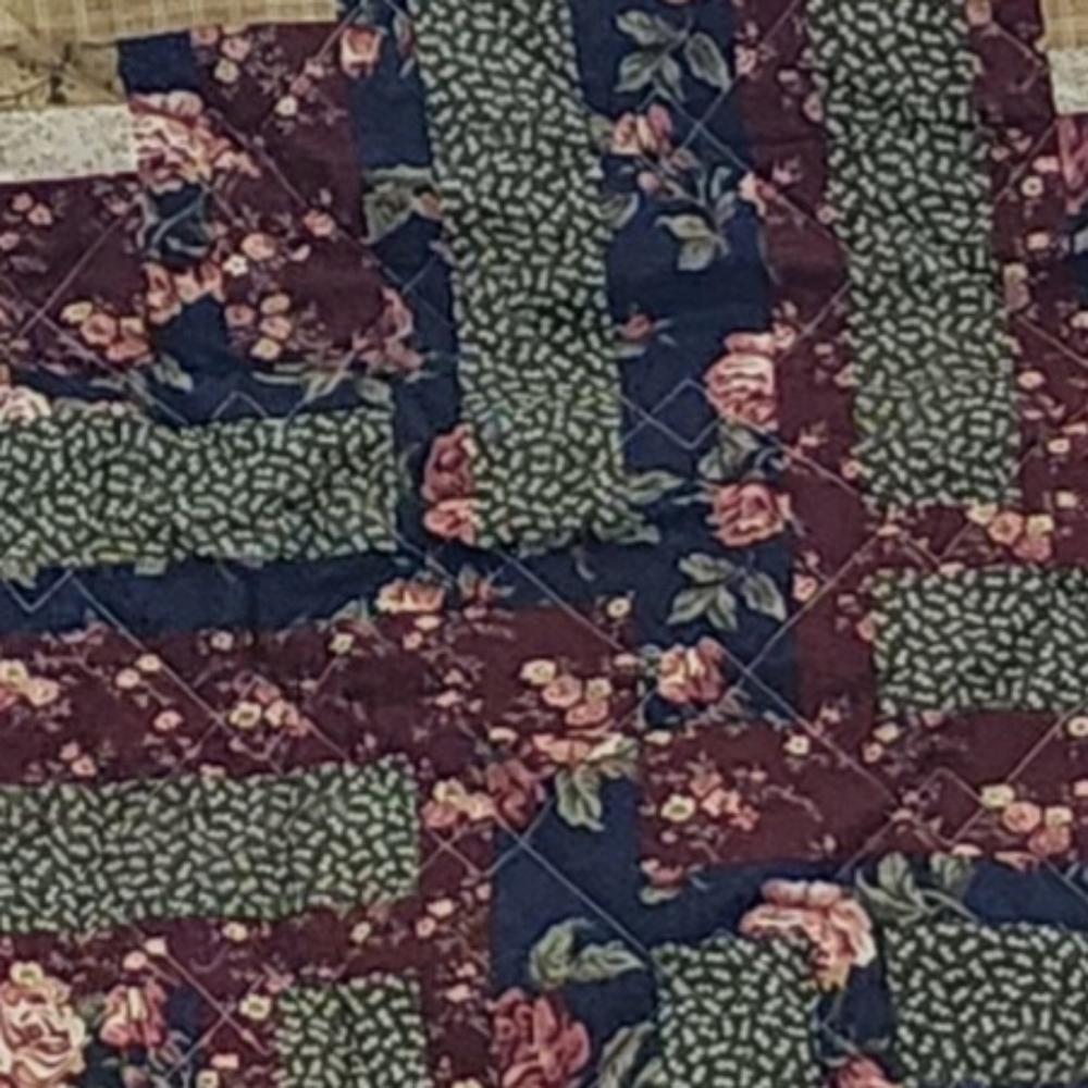 Quilt - Picture 7 of 7